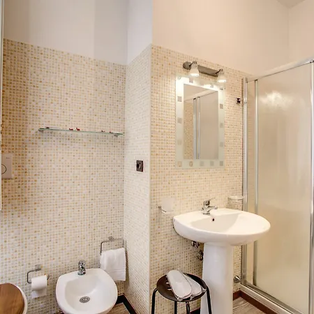 招待所 Cola Di Rienzo 4*