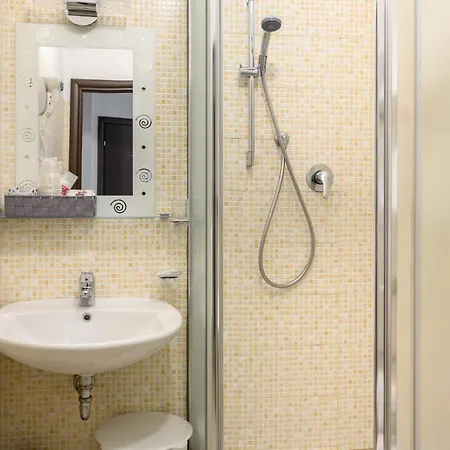 Cola Di Rienzo 게스트하우스