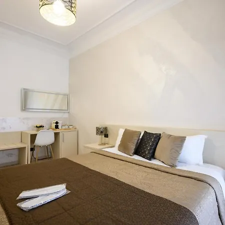 Cola Di Rienzo 게스트하우스