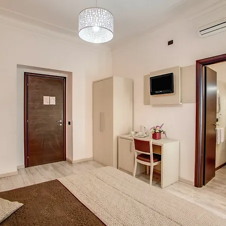 Cola Di Rienzo Гостевой дом 4*